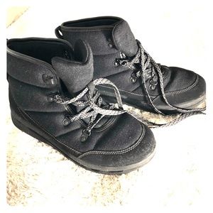 Clarks cloudsteppers snow boots